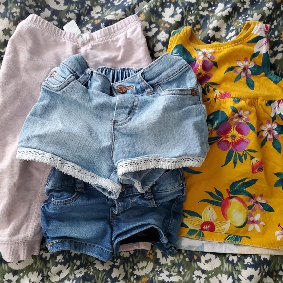 12 to 18 month summer bundle - Picture 1 of 3